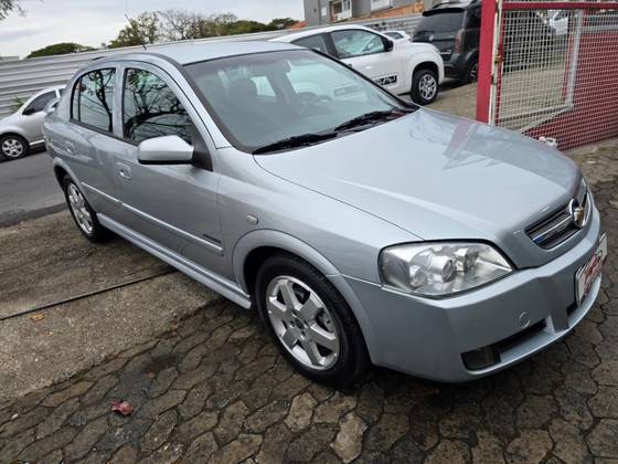 CHEVROLET ASTRA 2.0 MPFI ADVANTAGE 8V FLEX 4P MANUAL CHEVROLET ASTRA 2.0 MPFI ADVANTAGE 8V FLEX 4P MANUAL
